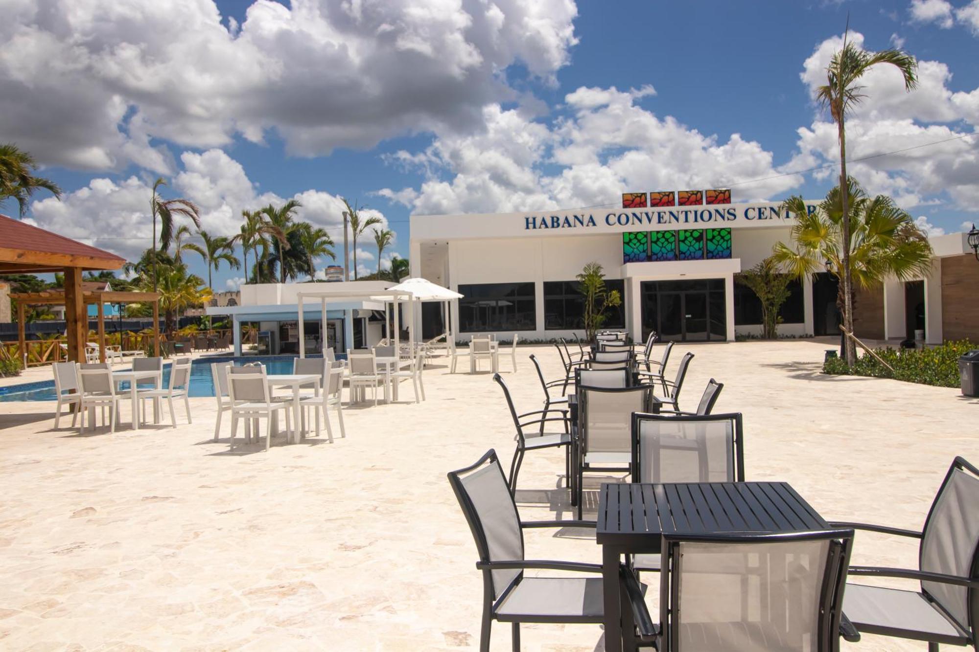 Habana Hotel Y Restaurante Higuey Exteriér fotografie